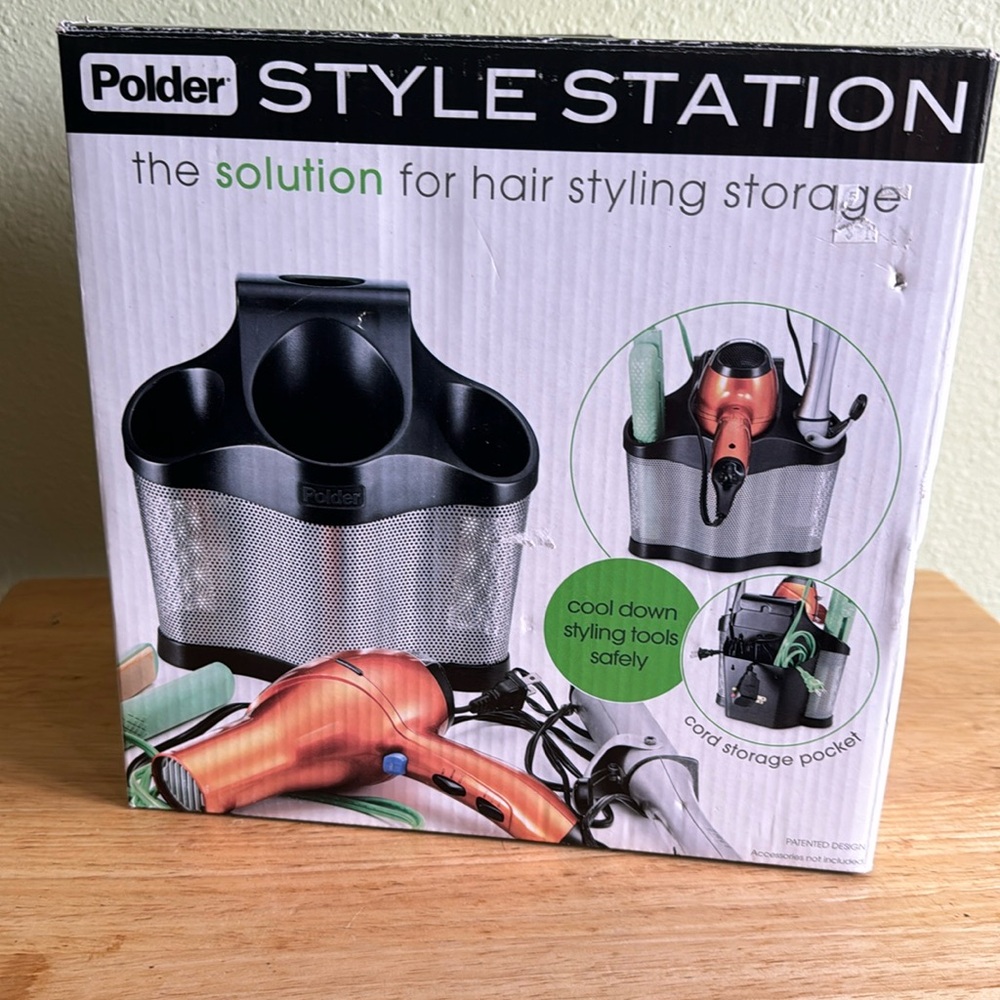 Polder style station